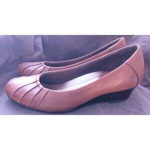 Earth Brown Almond Leather wedge heel "Coralberry" sz 7 B